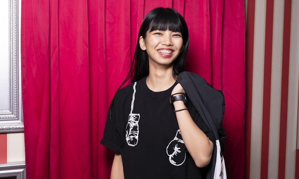 b-monsterパフォーマーの横顔KAORI